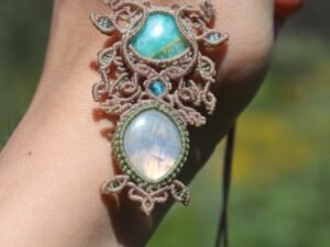 PERUVIAN OPAL and MOONSTONE pendant