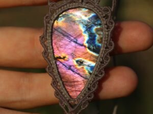 Hot purple SPECTROLITE necklace