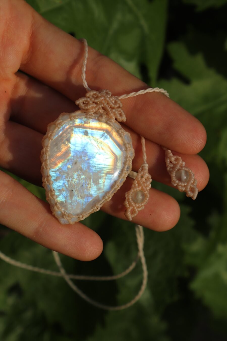 Strong RAINBOW MOONSTONE pendant with fluorite beads
