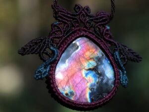 Galactic purple SPECTROLITE necklace with apatite