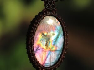Purple SPECTROLITE pendant, minimalistic